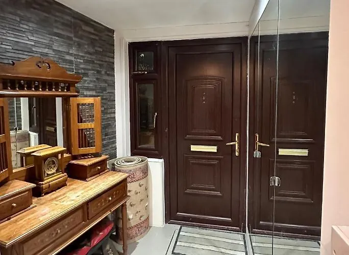 London Charm - Stylish Room In Spacious Home